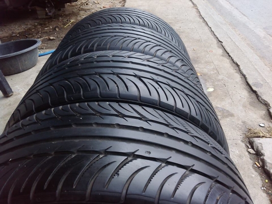 แม็ก ce28 17" กว้าง8 5/114 ยาง215/45 ปี12