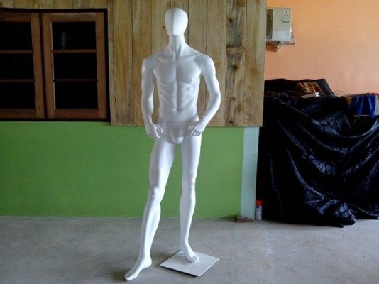 ขายหุ่นโชว์เสื้อผ้าไฟเบอร์ สภาพสมบูรณ์ พร้อมใช้