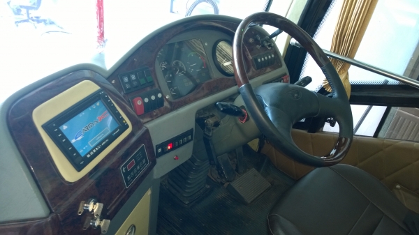 ขายบัส6ล้อ ตัวถังมีแสงยูร ขายบัส6ล้อ ตัวถังมีแสงยูร