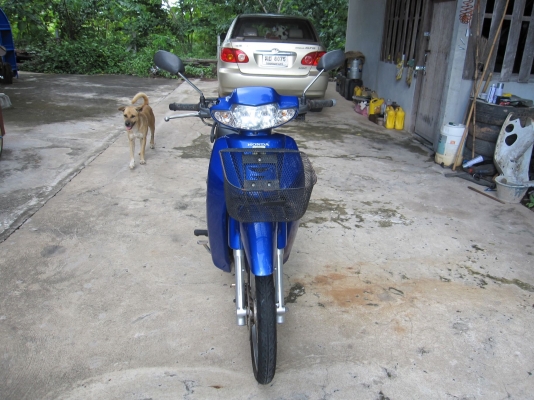 ขายเวฟ 100 ปี 47 สีนำ้เงิน เรือนไมล์ฟ้า ทะเบียนพร้อมโอน ราคา 11,500 บาท