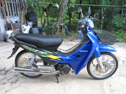 ขายเวฟ 100 ปี 47 สีนำ้เงิน เรือนไมล์ฟ้า ทะเบียนพร้อมโอน ราคา 11,500 บาท