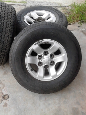 แม๊ก ขอบ 15 พร้อมยาง255/70R15 BRIDGESTONE DUELER H/T 689 ขาย 4 ล้อ TEL.081-427-3941 แม๊ก ขอบ 15 พร้อมยาง255/70R15 BRIDGESTONE DUELER H/T 689 ขาย 4 ล้อ TEL.081-427-3941
