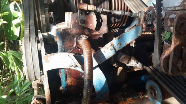 ขายด่วนรถเกี่ยวข้าวศักดิ์พัฒนาการเกษตร รุ่นBIG47