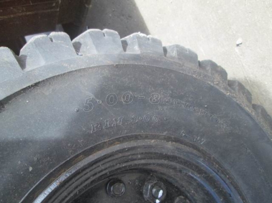 ขายรถ Fork Lift Toyota  5FGL15 เบนซิล ยังไม่ติดแก๊ซ เสาสูง3ม.