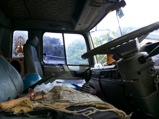 ขายรถ10ล้อหัวลาก2เพลา HINO3M  เครื่องดี แน่น คัสชีส์สวย หัวบางเดิม  ภายในโอเคครับ