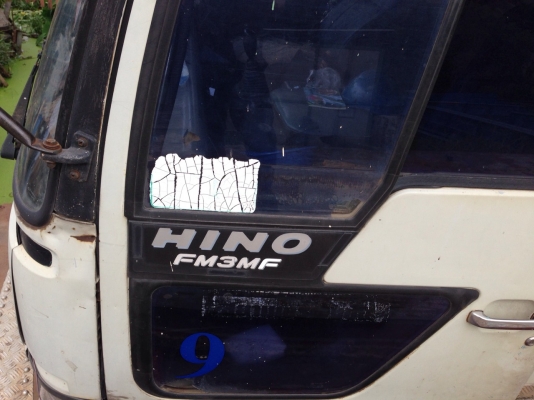 ขายรถ10ล้อหัวลาก2เพลา HINO3M  เครื่องดี แน่น คัสชีส์สวย หัวบางเดิม  ภายในโอเคครับ