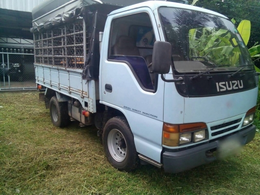 รถอีซูซุ  4  ล้อ รั้ว ( ไม่ดั้ม )  88 แรงม้า. ปี 40   สนใจติดต่อ 081 - 6079515