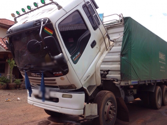 ขายรถบรรทุกพ่วง ISUZU เครื่อง 320 แรง ปี 50 กระบะไม่ดัมพ์สามมิตร ทะเบียนพร้อม