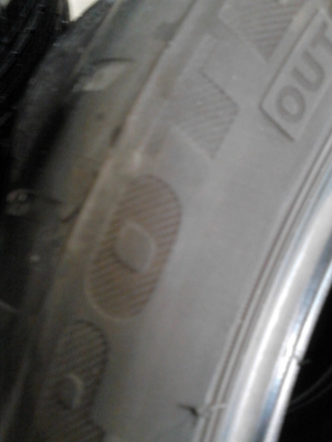 275/30R19 BRIDGESTONE POTENZA S001 ปี 2012 มี 2 เส้น TEL.081-427-3941 275/30R19 BRIDGESTONE POTENZA S001 ปี 2012 มี 2 เส้น TEL.081-427-3941