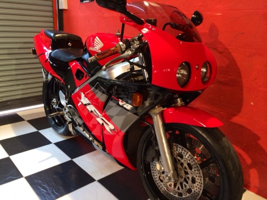 T&amp;T BIKE RAMA2 มาใหม่ราคาเพียง 89500฿ HONDA VFR 400 NC30 ปี96 สภาพสวยนางฟ้า ทะเบียนแท้ โอนขนส่งทุกขนส่ง ภาษี พรบ.58 เลขตรง รถเครื่องดีสุดๆคับ