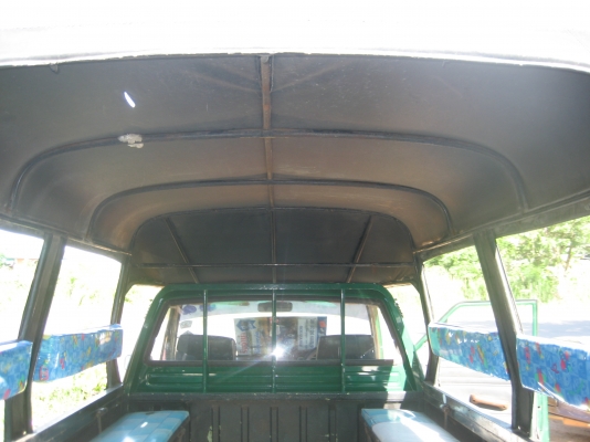 ขายกระบะยี่ห้อ nissan มีหลังคากระบะ