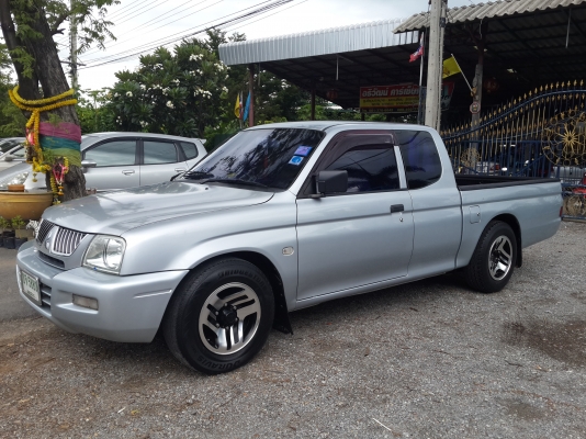 ขายรถสวยๆพร้มใช้งาน MITSUBISHI STRADA เครื่อง 2500 เครื่องเดิม สีสวย สภาพสวยๆ