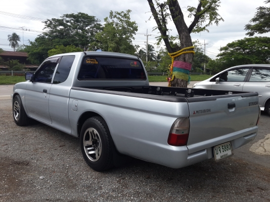 ขายรถสวยๆพร้มใช้งาน MITSUBISHI STRADA เครื่อง 2500 เครื่องเดิม สีสวย สภาพสวยๆ