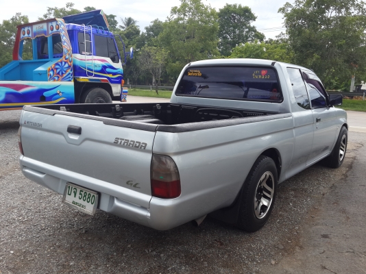 ขายรถสวยๆพร้มใช้งาน MITSUBISHI STRADA เครื่อง 2500 เครื่องเดิม สีสวย สภาพสวยๆ