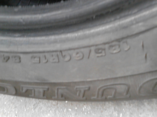 185/60R15 DUNLOP SP SPORT มี 2 เส้น TEL.081-427-3941