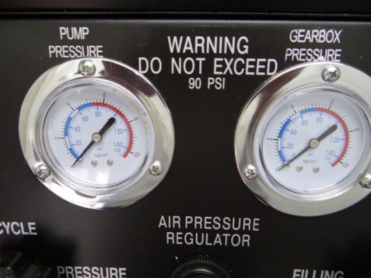 ATF Changer  เครื่องเปลี่ยนถ่ายน้ำมันเกียร์ออโต้ทั้งระบบ  แบบปรับแรงดันลมได้