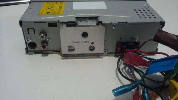 Kenwood 1Din เล่นแผ่น CD / MP3 / USB