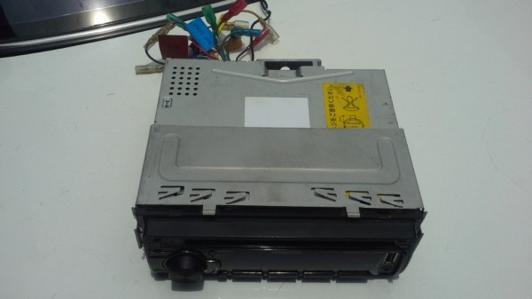 Kenwood 1Din เล่นแผ่น CD / MP3 / USB