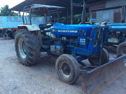 ขายรถไถ ford77 t3 รถใช้งานประจำ หางดี เครื่องดี มีอุปกรณ์ให้ 3 ชิ้น ใบมีด หาง3 หาง7