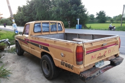 ขาย B1600 ครับ 49000 บาททะเบียนโอน