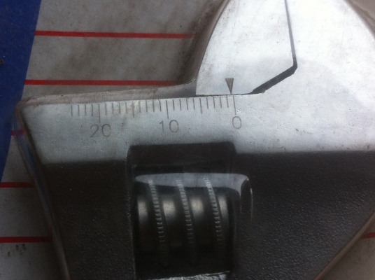 ประแจเลื่อน 8 นิ้ว Fion ปากเลื่อนได้กว้างประมาณ 0-26มม. ของใหม่ลดราคาขาย ประแจเลื่อน 8 นิ้ว Fion ปากเลื่อนได้กว้างประมาณ 0-26มม. ของใหม่ลดราคาขาย