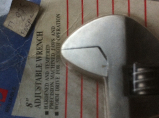 ประแจเลื่อน 8 นิ้ว Fion ปากเลื่อนได้กว้างประมาณ 0-26มม. ของใหม่ลดราคาขาย ประแจเลื่อน 8 นิ้ว Fion ปากเลื่อนได้กว้างประมาณ 0-26มม. ของใหม่ลดราคาขาย