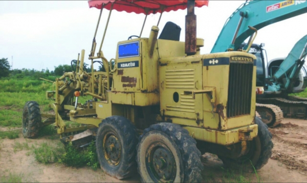 ขายด่วน KOMATSU GD313