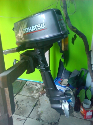 ขายเครื่องเรือ tohatsu 5 แรง หางสั้น สภาพดี
