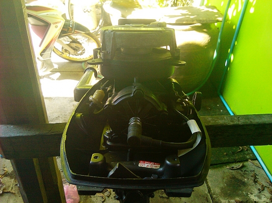 ขายเครื่องเรือ tohatsu 5 แรง หางสั้น สภาพดี