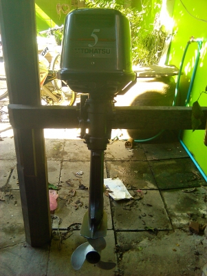 ขายเครื่องเรือ tohatsu 5 แรง หางสั้น สภาพดี