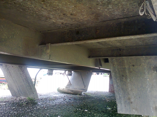 กระบะพื้นเรียบ 10 ล้อ ยาว 6.40 เมตร