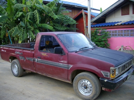 ขายนิสสันบิ๊กเอ็ม ตอนเดียว ฝาขาวราคาเบาๆๆ