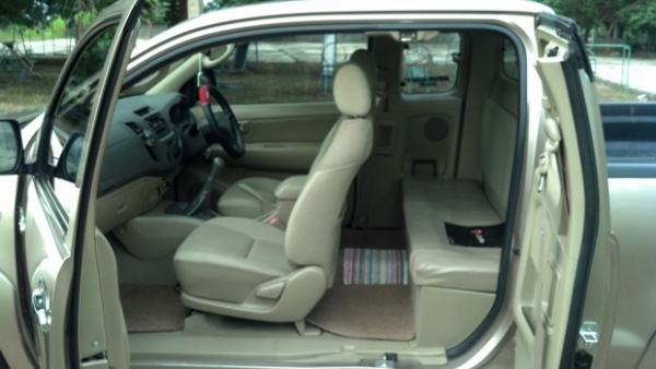 2011 HILUX VIGO 2.5 E SMART CAB PRERUNNER