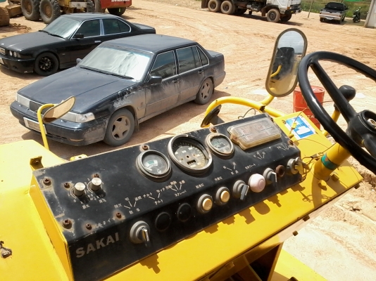 ขายด่วนครับ รถบด SAKAI 3 ล้อ สวยมากครับ ซื้อมาแล้วยังไม่ได้ใช้งาน เลยครับ