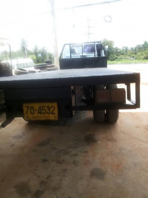 ขายด่วน! รถบรรทุก 6 ล้อ ISUZU