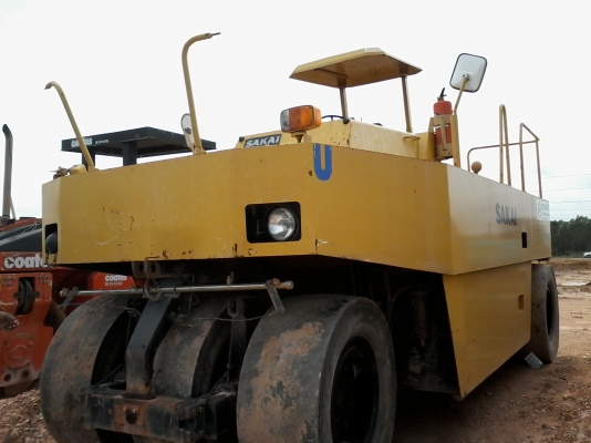 ขายรถบดล้อยาง  7 ล้อ SAKAI 5000 kg. สวยมากครับ ชื้อมายังไม่ได้ใชงานเลยครับ