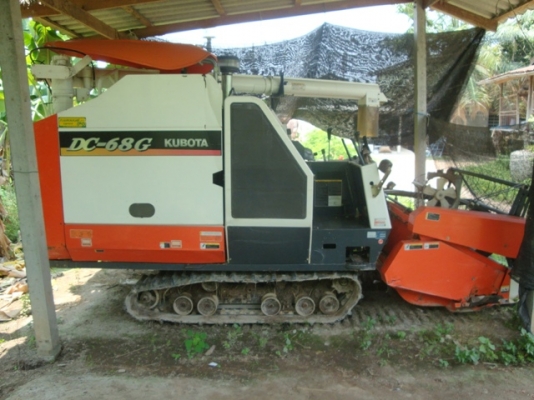 ขายรถเกี่ยวข้าวคูโบต้า DC68G สภาพสวยๆ