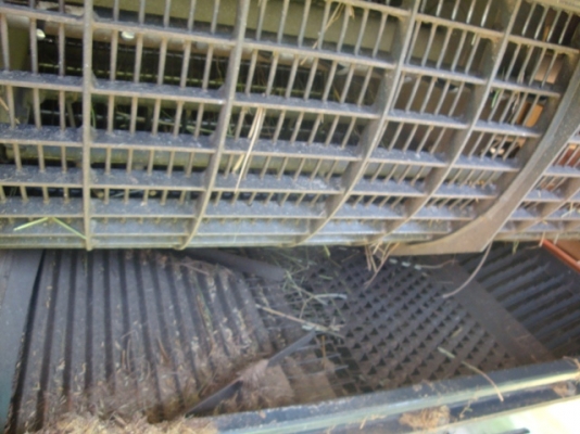 ขายรถเกี่ยวข้าวคูโบต้า DC68G สภาพสวยๆ