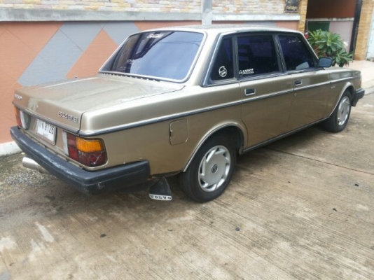 VOLVO 244 gl เครื่อง 1 เจ ออโต้ แก๊สพร้อม ขับดีมาก ( ขอราคานี้นะ))