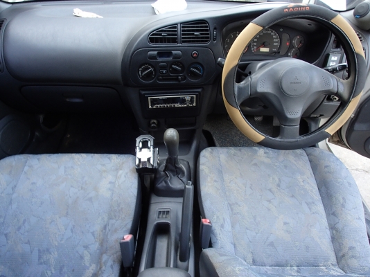 รถบ้านสวยมากๆ สภาพดีพร้อมไช้ครับเครื่องช่วงล่างเกียแอร์ดีมากสีสวยไม่ต้องทำอีก รถบ้านสวยมากๆ สภาพดีพร้อมไช้ครับเครื่องช่วงล่างเกียแอร์ดีมากสีสวยไม่ต้องทำอีก