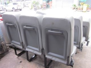 เบาะรถตู้