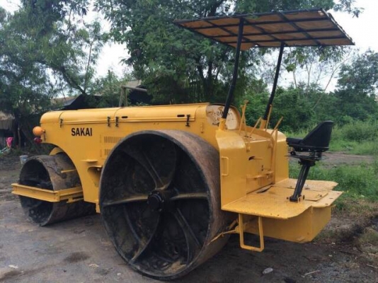 ต้องการขายรถบดSAKAI KD7610 ตรวจเช็คทำสีพร้อมใช้