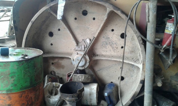 ต้องการขายรถบดSAKAI KD7610 ตรวจเช็คทำสีพร้อมใช้