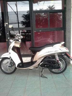รุ่นใหม่ล่าสุด Yamaha Fino FI ปี 2556 สีขาว น้ำตาล รุ่น Premium สวยใสวิ๊ง รุ่นใหม่ล่าสุด Yamaha Fino FI ปี 2556 สีขาว น้ำตาล รุ่น Premium สวยใสวิ๊ง