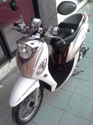 รุ่นใหม่ล่าสุด Yamaha Fino FI ปี 2556 สีขาว น้ำตาล รุ่น Premium สวยใสวิ๊ง รุ่นใหม่ล่าสุด Yamaha Fino FI ปี 2556 สีขาว น้ำตาล รุ่น Premium สวยใสวิ๊ง