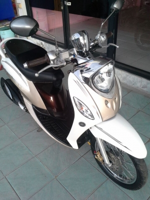 รุ่นใหม่ล่าสุด Yamaha Fino FI ปี 2556 สีขาว น้ำตาล รุ่น Premium สวยใสวิ๊ง