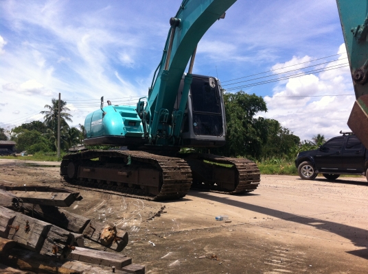 ขายรถแมคโคKOBELCO 200-6 ไฟฟ้าครบ เอกสารอินวอย