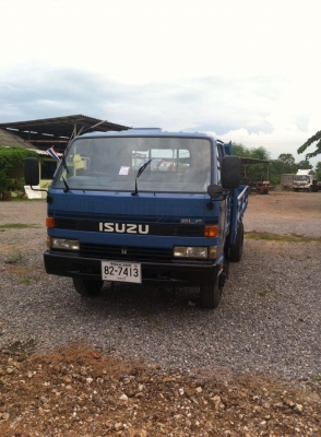 หกล้ออีซูซุ ซีต้า คัสซีสวยมากไม่มีตำหนิสวยจัดๆคัสซีใหญ่หัวถึงท้ายเหมาะกับงานบรรทุก เพลาFหน้า-หลัง หัวสวยไม่มีผุภายในสวยมาก เครื่องดีไม่มีไอ กระบะเปิดสามด้าน เอกสารทะเบียนพร้อมโอน