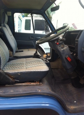 หกล้ออีซูซุ ซีต้า คัสซีสวยมากไม่มีตำหนิสวยจัดๆคัสซีใหญ่หัวถึงท้ายเหมาะกับงานบรรทุก เพลาFหน้า-หลัง หัวสวยไม่มีผุภายในสวยมาก เครื่องดีไม่มีไอ กระบะเปิดสามด้าน เอกสารทะเบียนพร้อมโอน