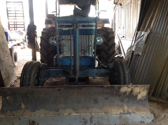 *ราคา320000* ขายรถไถFord 77 เสื้อลาย สภาพพร้อมใช้ เล่มพร้อม เอกกสารพร้อม